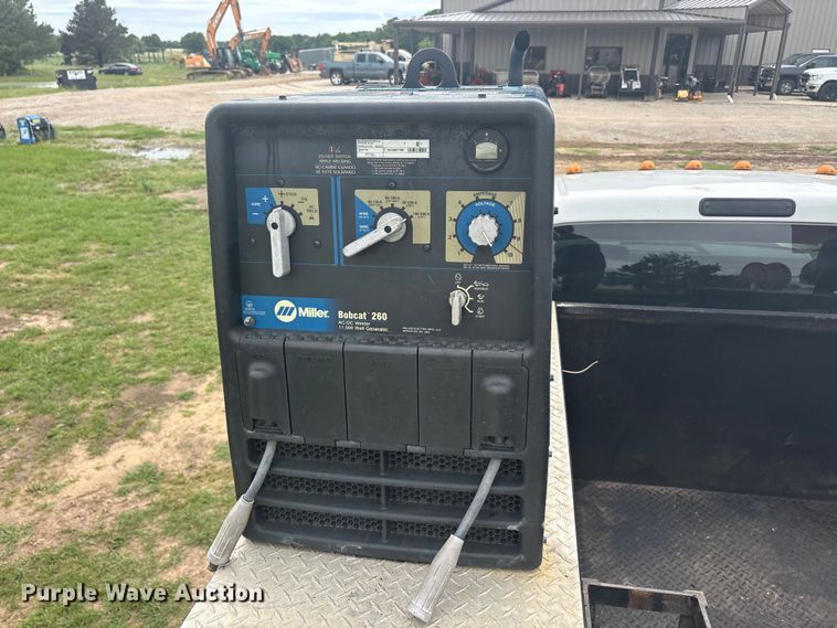 image for item EU5526 2015 Ford F550 Super Duty XL utility / service truck