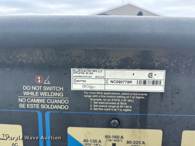 image for item EU5526 2015 Ford F550 Super Duty XL utility / service truck