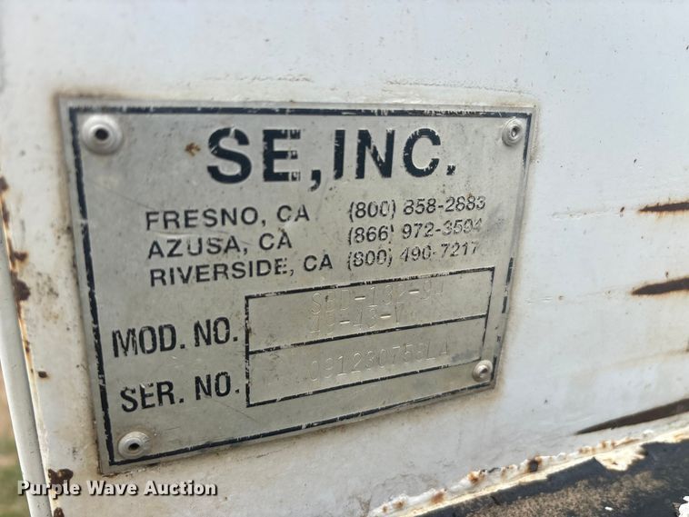 image for item EU5526 2015 Ford F550 Super Duty XL utility / service truck