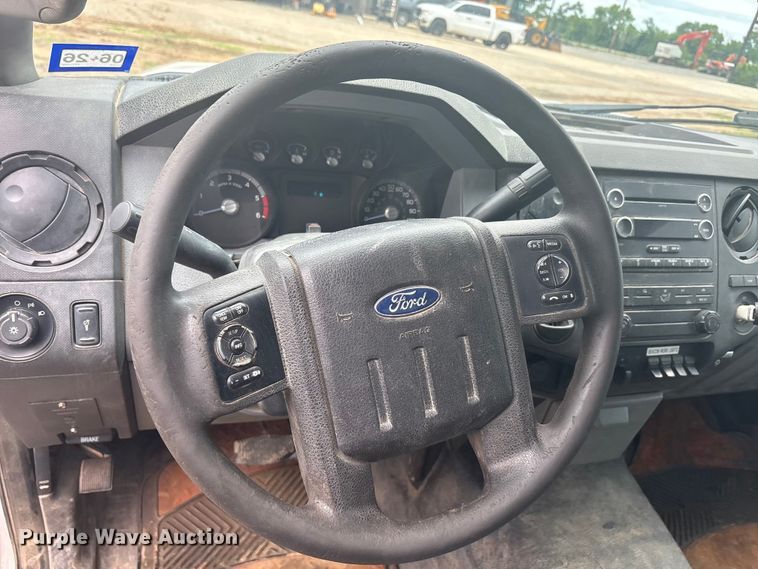 image for item EU5526 2015 Ford F550 Super Duty XL utility / service truck