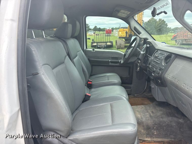 image for item EU5526 2015 Ford F550 Super Duty XL utility / service truck