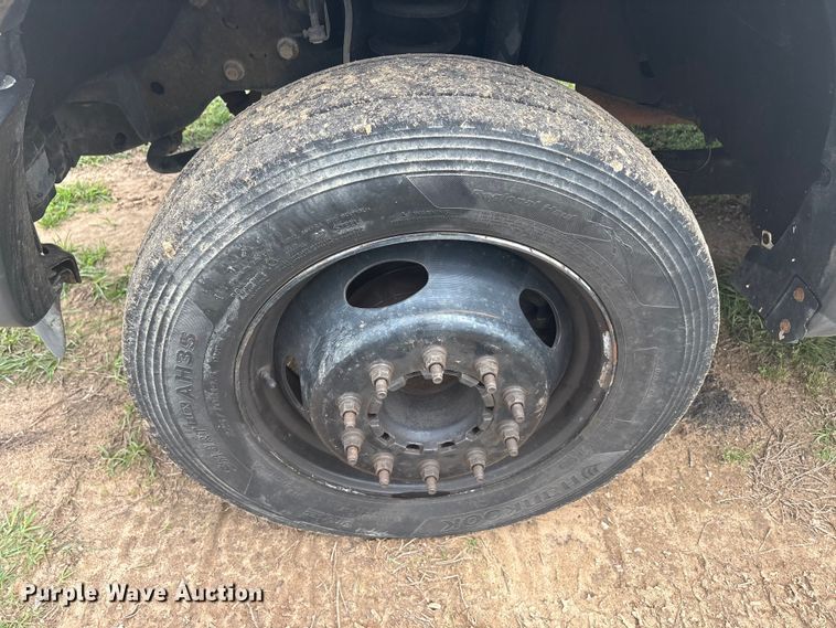 image for item EU5526 2015 Ford F550 Super Duty XL utility / service truck
