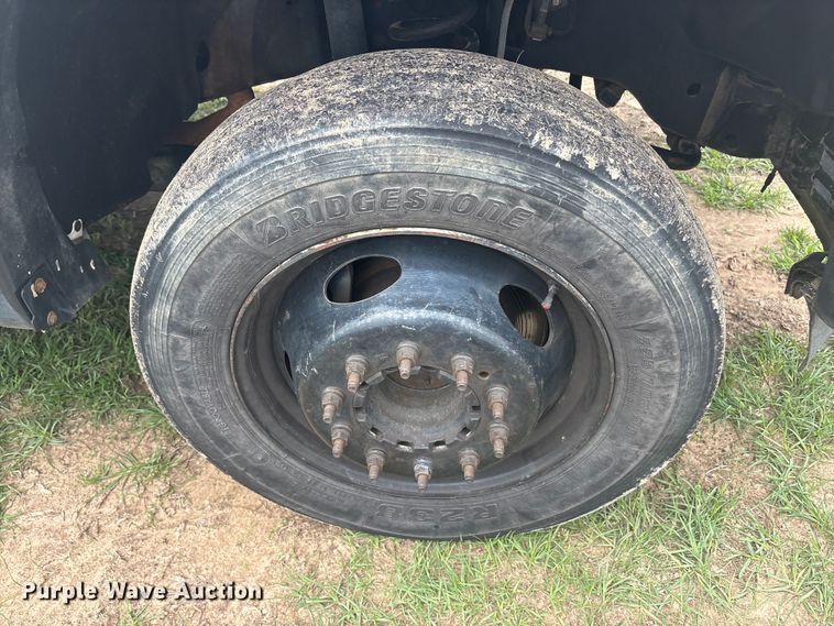 image for item EU5526 2015 Ford F550 Super Duty XL utility / service truck