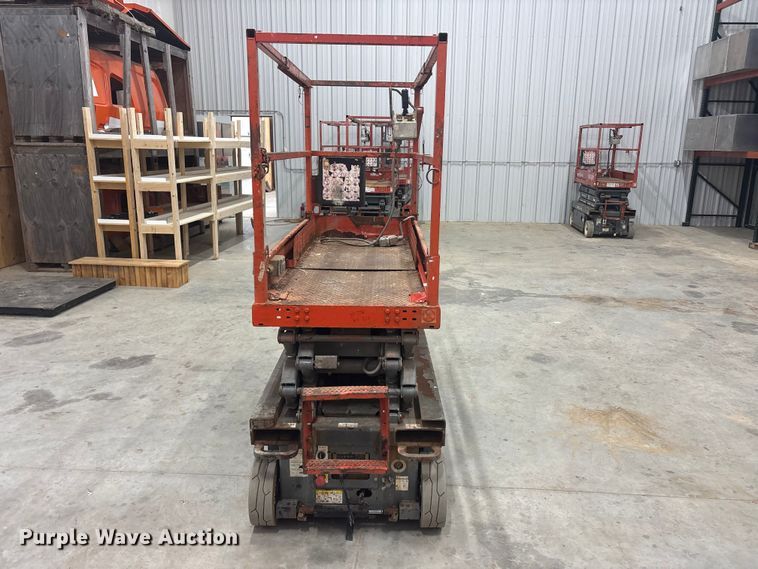 image for item EU5528 2017 Skyjack SJIH3219 scissor lift