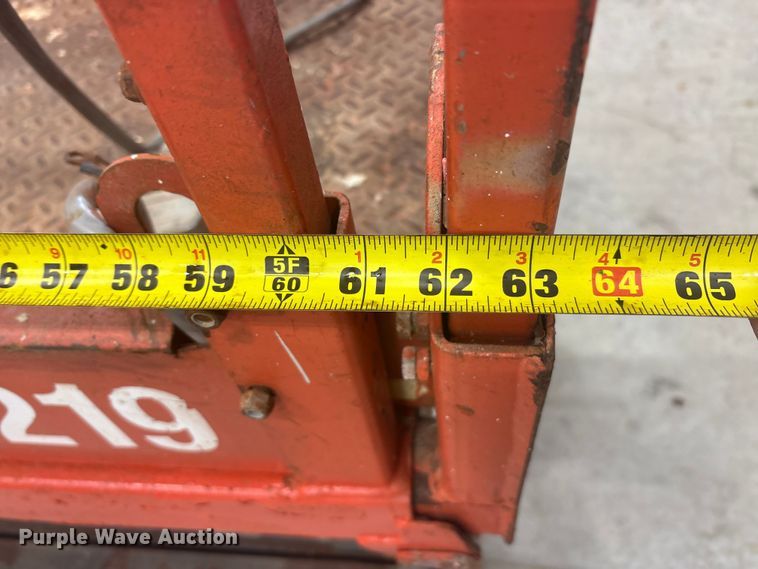 image for item EU5528 2017 Skyjack SJIH3219 scissor lift