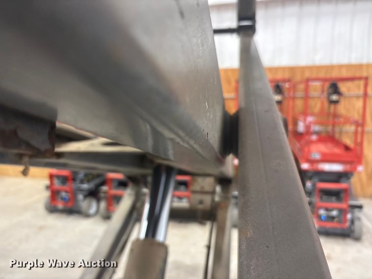 image for item EU5528 2017 Skyjack SJIH3219 scissor lift