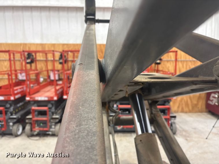image for item EU5528 2017 Skyjack SJIH3219 scissor lift