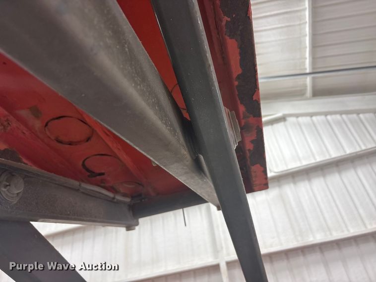 image for item EU5528 2017 Skyjack SJIH3219 scissor lift