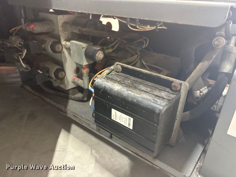 image for item EU5528 2017 Skyjack SJIH3219 scissor lift