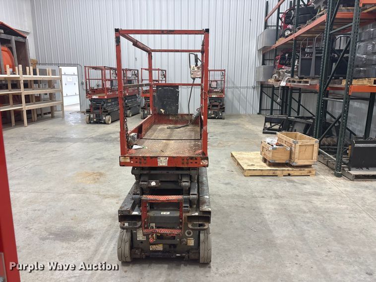 image for item EU5529 2017 Skyjack SK111-3219 scissor lift
