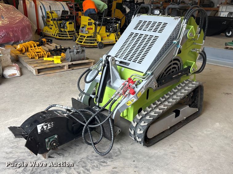 image for item EU5534 2025 Starvox SV-480 compact utility loader