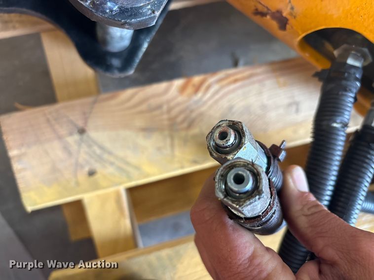image for item EU5543 Auger