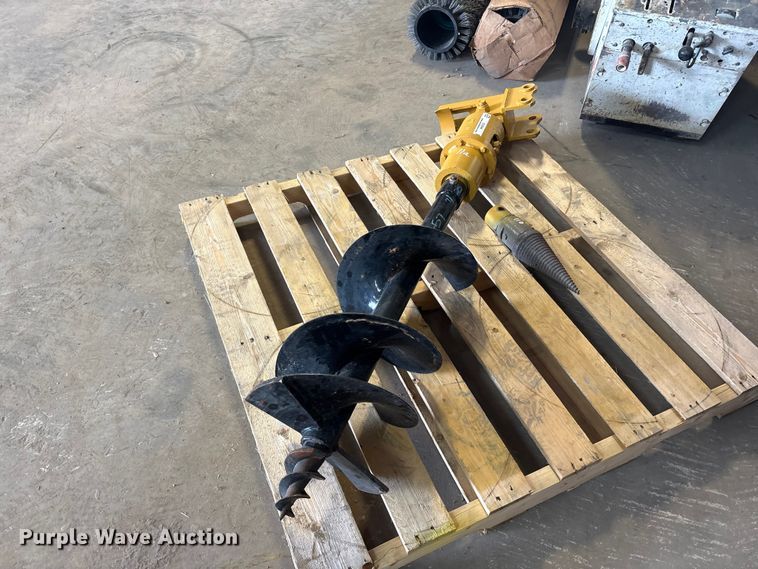 image for item EU5544 Auger