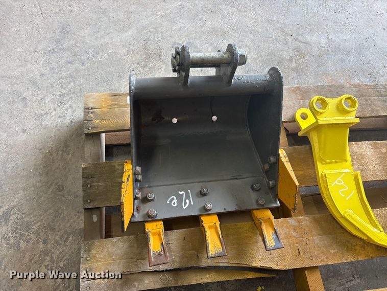 image for item EU5545 (4) mini excavator attachments