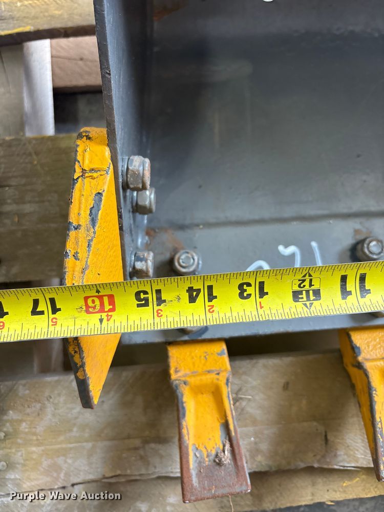 image for item EU5545 (4) mini excavator attachments
