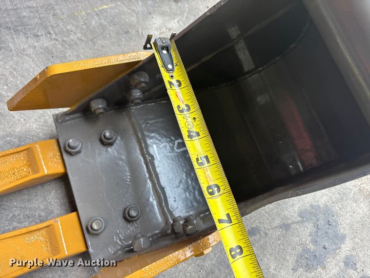 image for item EU5547 AGT QK18K-C mini excavator
