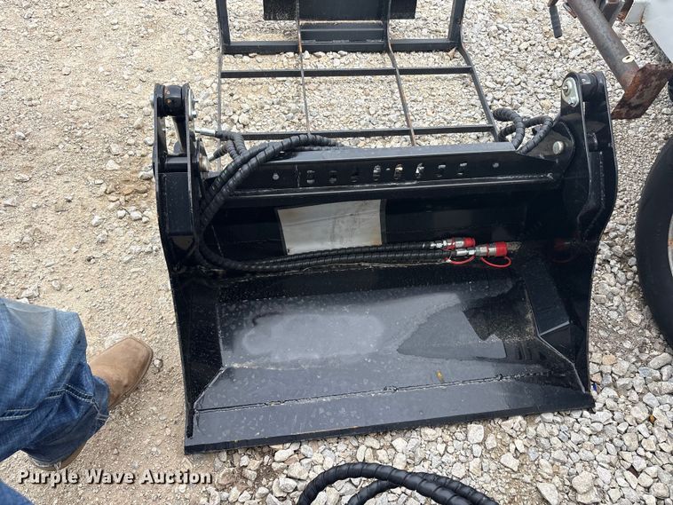 image for item EU5549 Compact utility loader four-in-one bucket