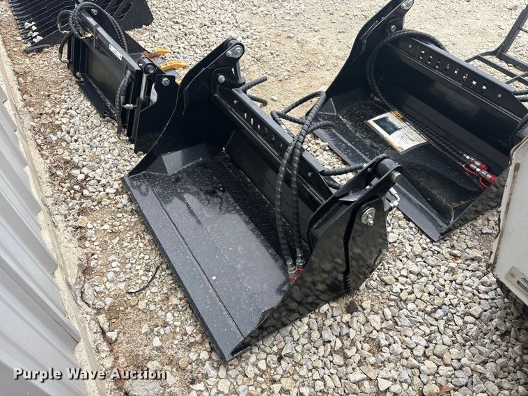 image for item EU5550 Skid steer four-in-one bucket
