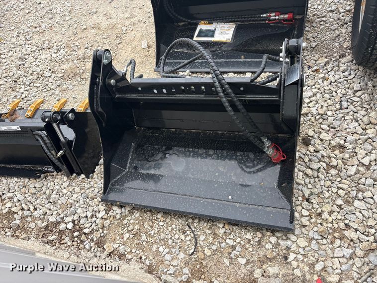 image for item EU5550 Skid steer four-in-one bucket
