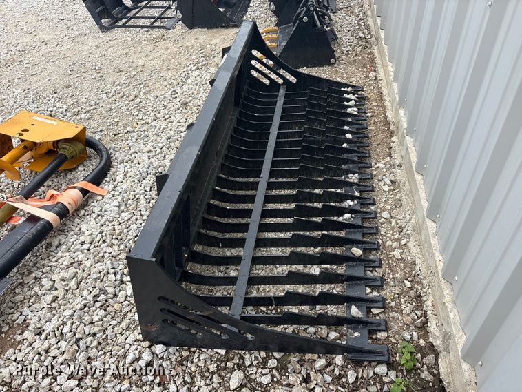 image for item EU5552 Skid steer rock bucket