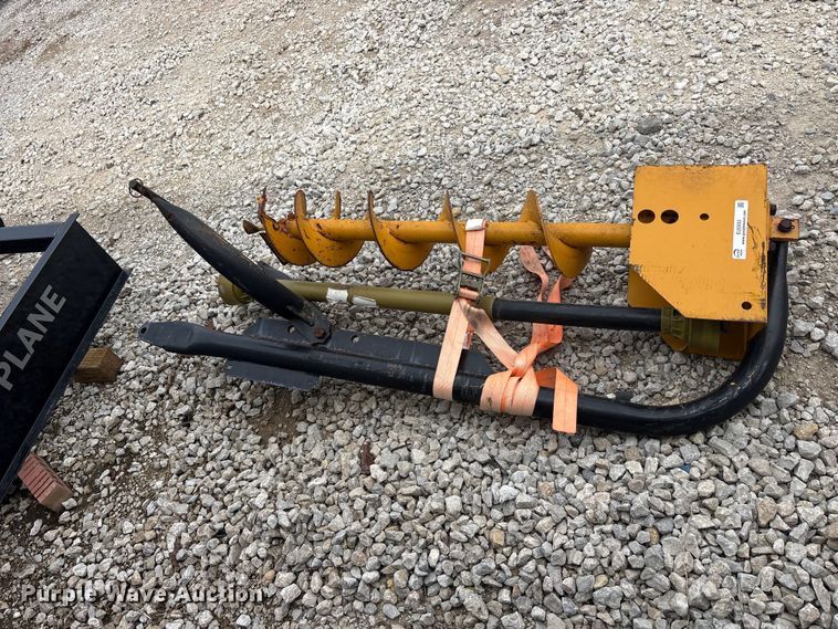 image for item EU5553 Auger