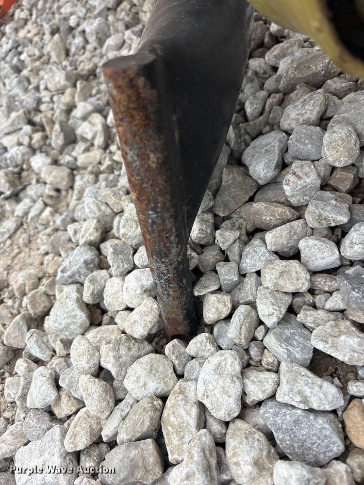 image for item EU5553 Auger