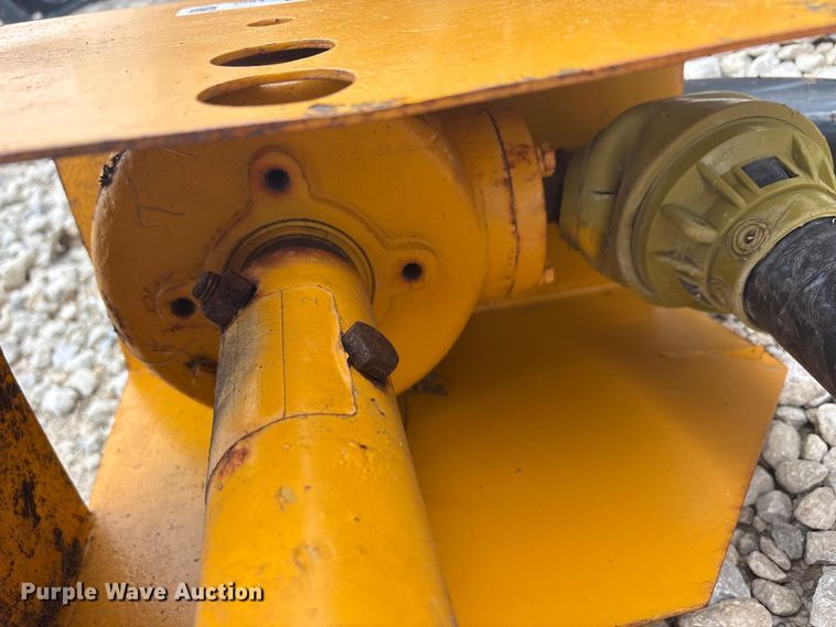 image for item EU5553 Auger