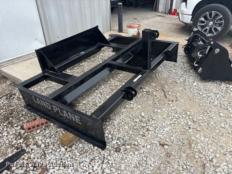 image for item EU5554 Skid steer land plane