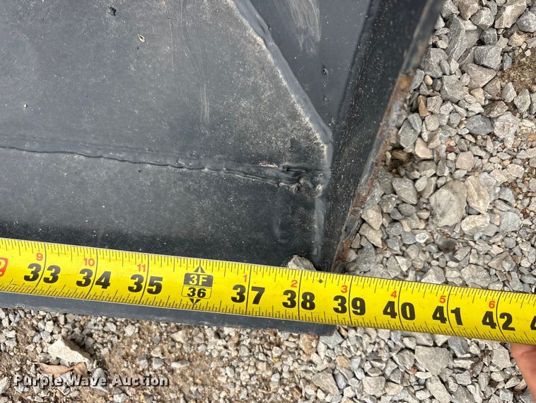 image for item EU5555 Compact utility loader four-in-one bucket