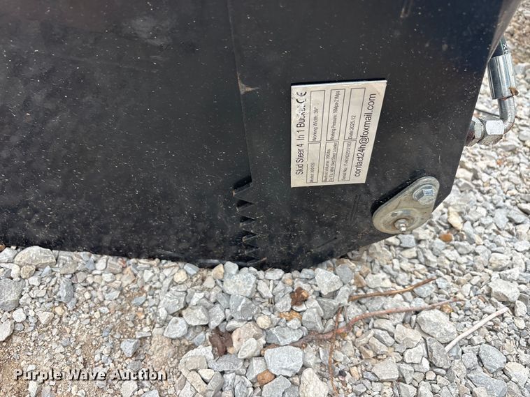 image for item EU5555 Compact utility loader four-in-one bucket
