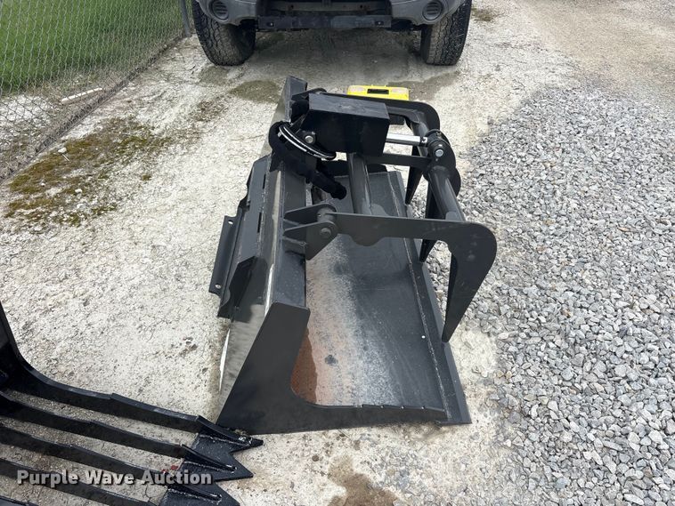 image for item EU5558 Compact utility loader grapple bucket