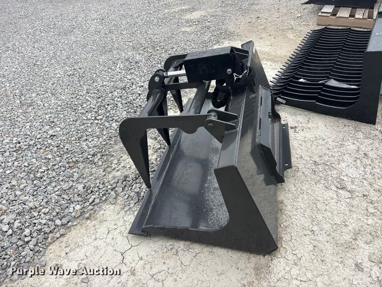 image for item EU5558 Compact utility loader grapple bucket