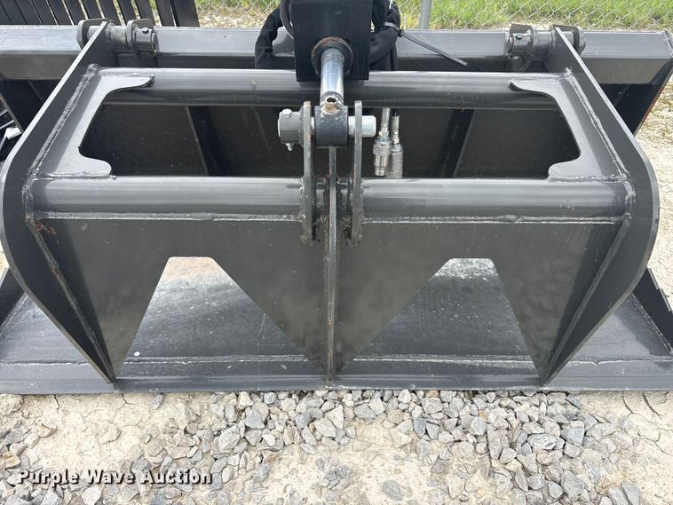image for item EU5558 Compact utility loader grapple bucket