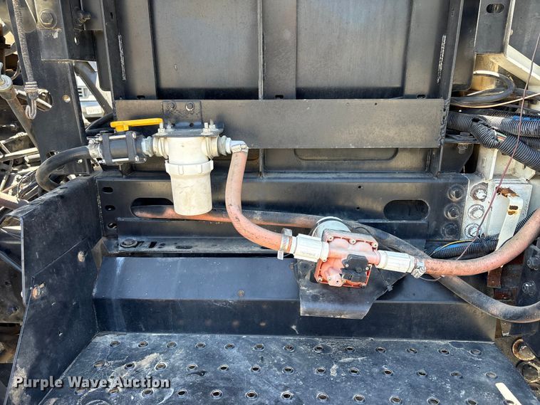 image for item EU8668 2004 Freightliner FC80 street sweeper truck