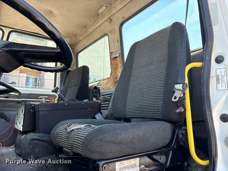 image for item EU8668 2004 Freightliner FC80 street sweeper truck