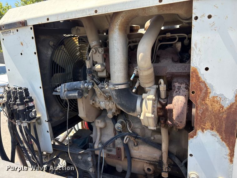image for item EU8668 2004 Freightliner FC80 street sweeper truck