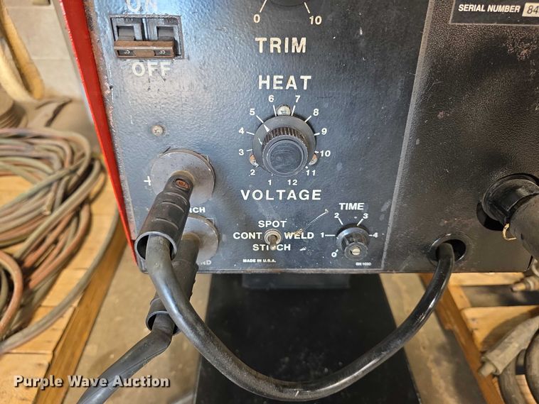 image for item EV2109 Snap-on FM-140A welder