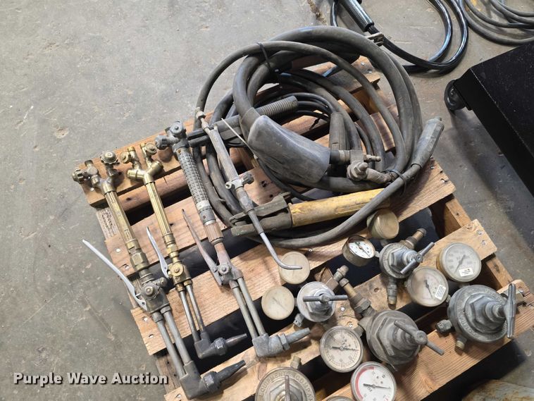image for item EV2110 Welding equipment Tools