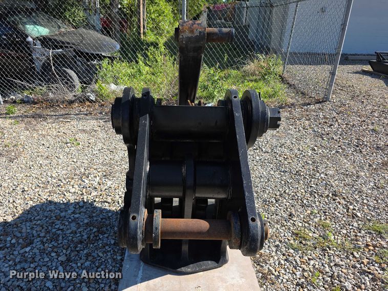 image for item EV2121 LaBounty excavator pulverizer