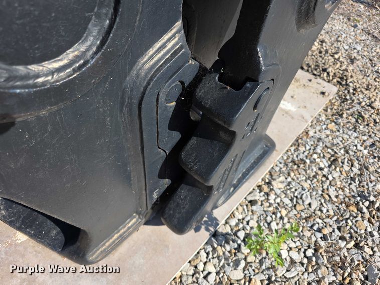 image for item EV2121 LaBounty excavator pulverizer