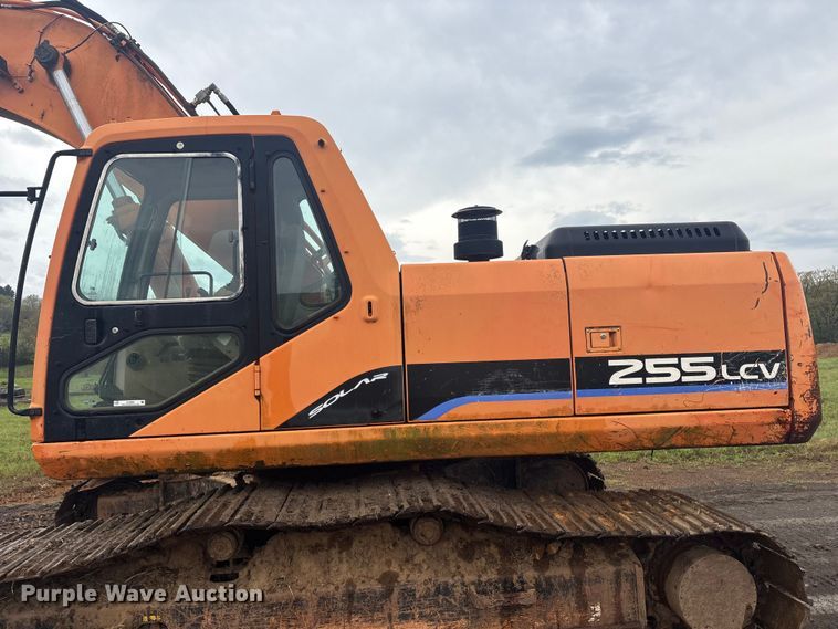 image for item EV2893 2009 Daewoo SOLAR255LC-V excavator