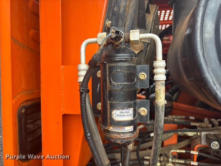 image for item EV2893 2009 Daewoo SOLAR255LC-V excavator
