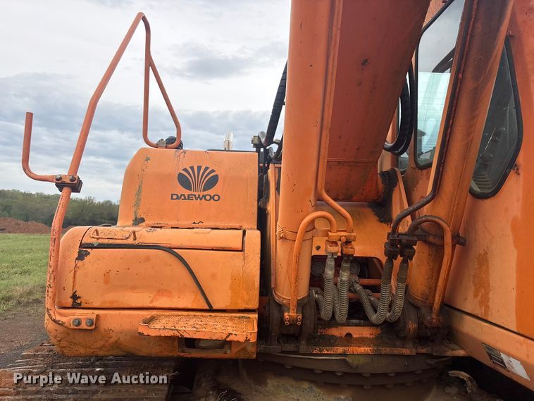 image for item EV2893 2009 Daewoo SOLAR255LC-V excavator