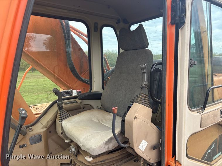 image for item EV2893 2009 Daewoo SOLAR255LC-V excavator