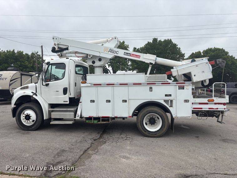 image for item EV2930 2009 Freightliner M2 Business Class bucket truck