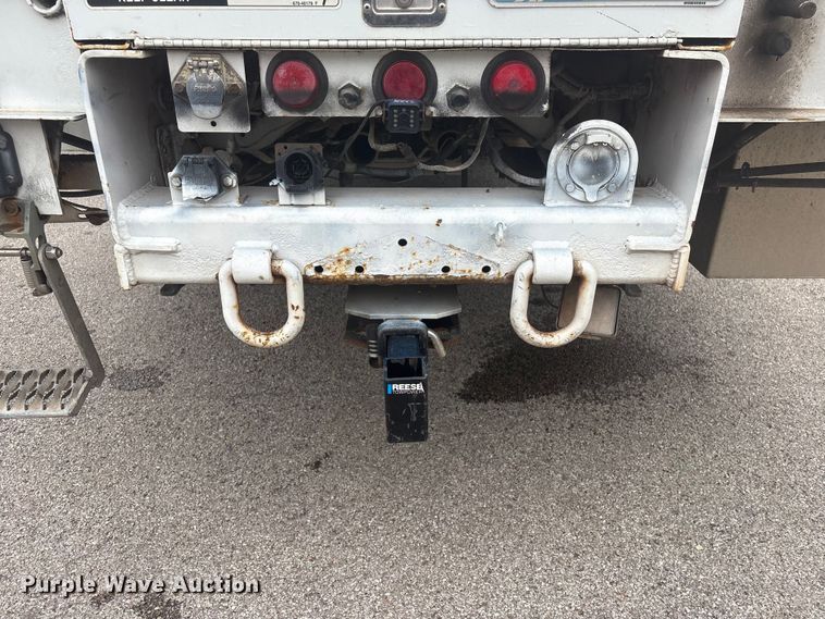 image for item EV2930 2009 Freightliner M2 Business Class bucket truck