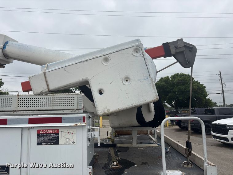 image for item EV2930 2009 Freightliner M2 Business Class bucket truck