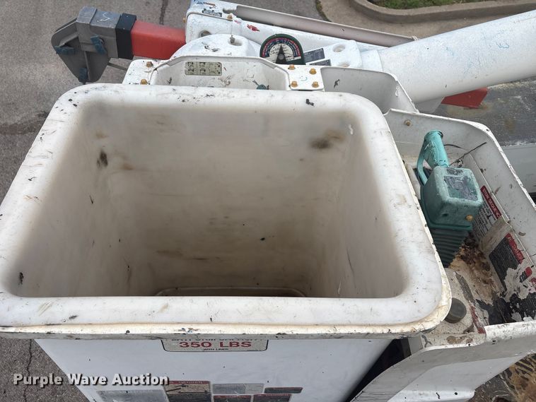 image for item EV2930 2009 Freightliner M2 Business Class bucket truck