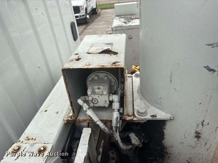 image for item EV2930 2009 Freightliner M2 Business Class bucket truck