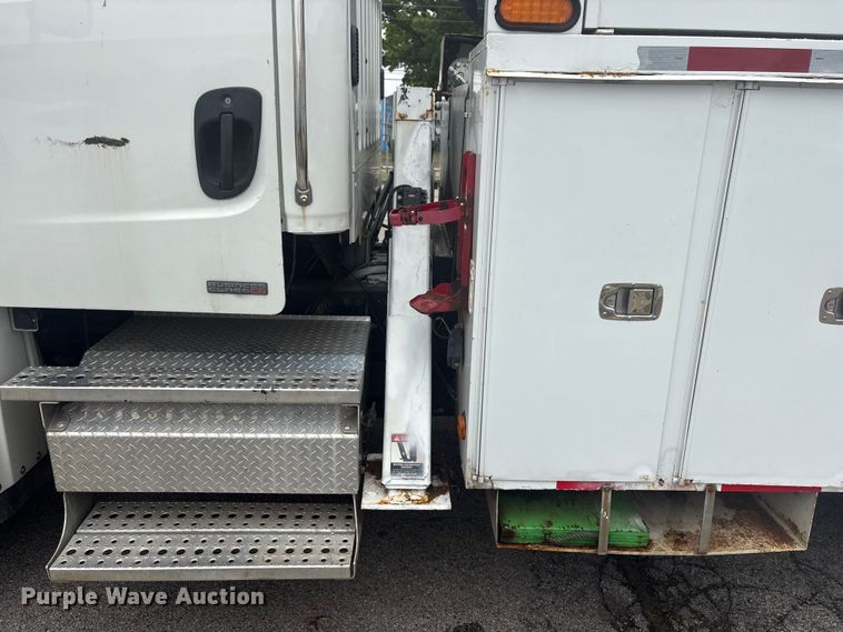 image for item EV2930 2009 Freightliner M2 Business Class bucket truck